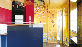 Car 1 entrance / Traditional craftwork exhibition space