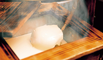 HAKKAKUAN (tofu cuisine)